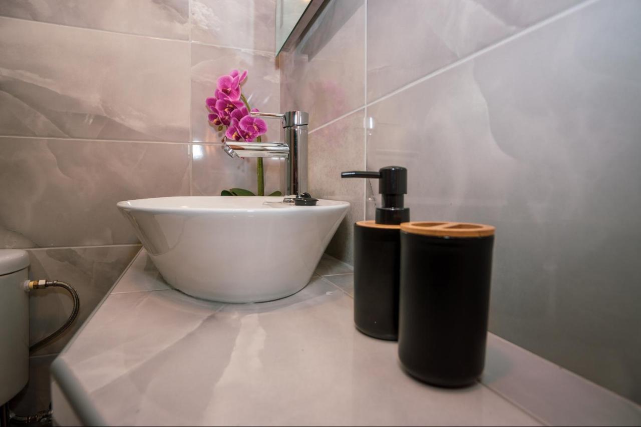 Seashell Luxury Apartment Никити Экстерьер фото